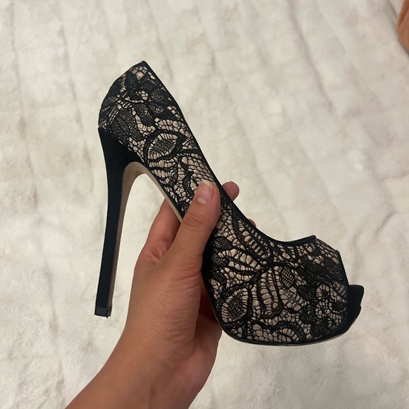 Bebe Y2K Black Lace Stilettos/Peep Toe🖤 - Picture 5 of 7